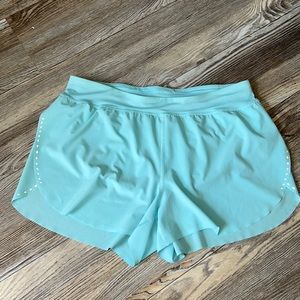 Lululemon Find Your Pace Short 3" Lined